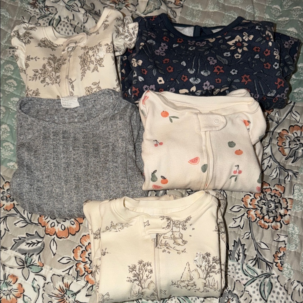 GAP Kids One Pieces Footies - Floral and Patterned